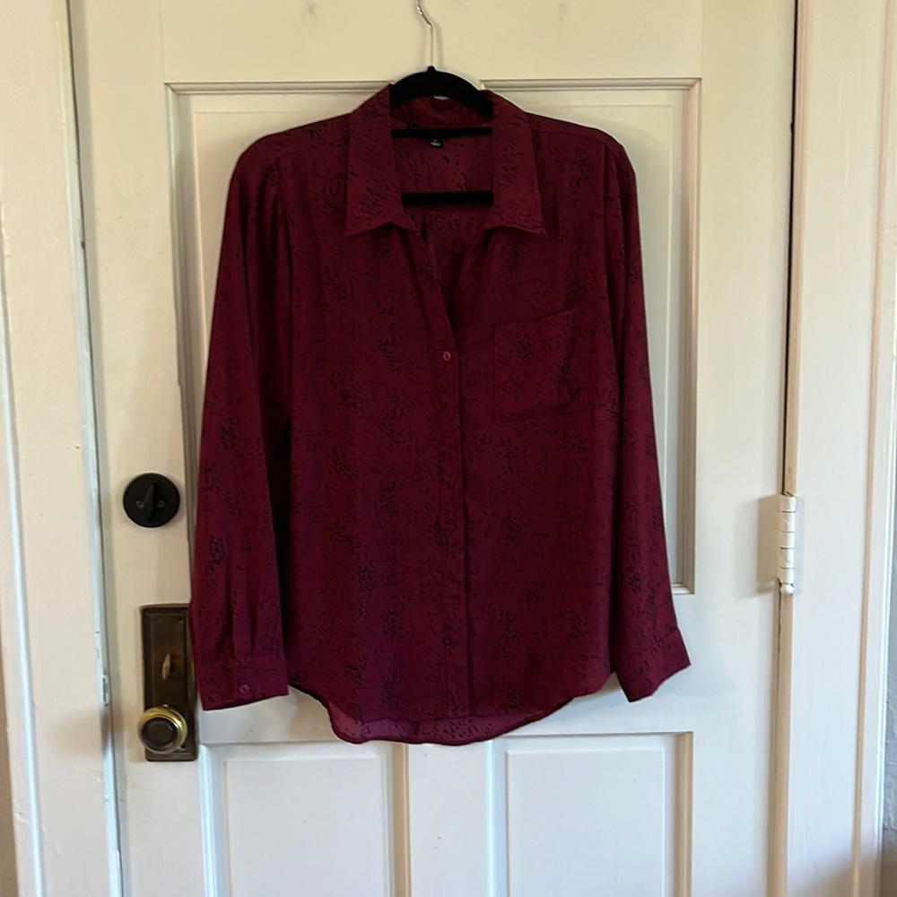 Maroon and black speckle blouse